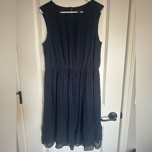 Ann Taylor Sleeveless Navy Pleated Midi Dress NWT